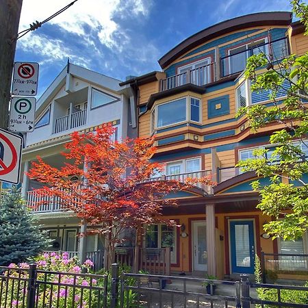 Stunning Rooms In Townhouse Across The Beach Toronto Luaran gambar