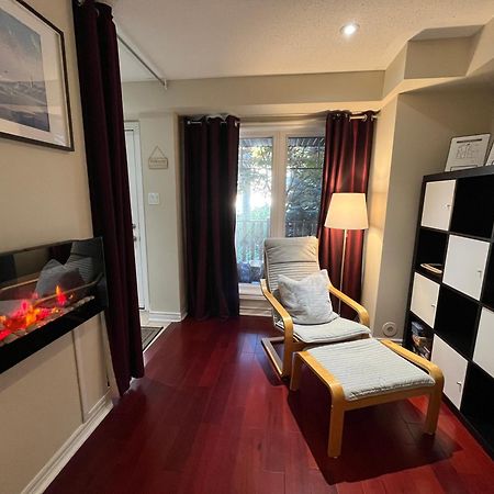 Stunning Rooms In Townhouse Across The Beach Toronto Luaran gambar